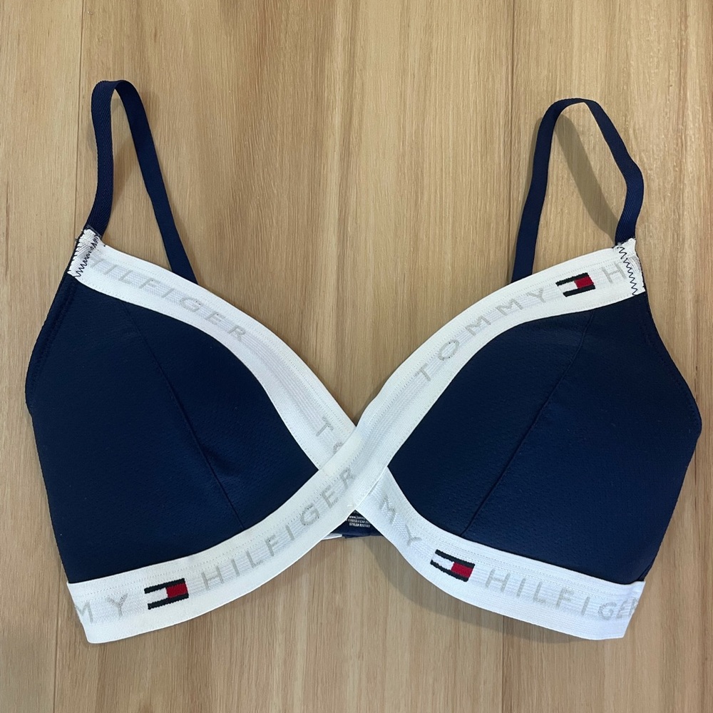Tommy Hilfiger Wire Free Light Lift Bra - Picture 2 of 4